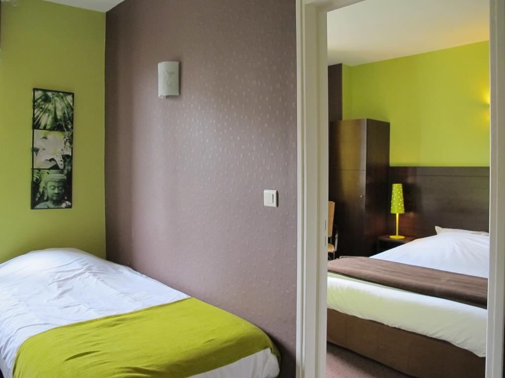 Logis Deshors-Foujanet Hotell Chamboulive Rom bilde